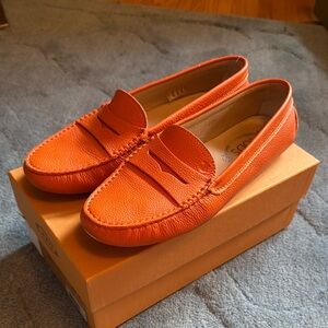 Tod’s Gomnini Moccasins size 40.5 in Orange County